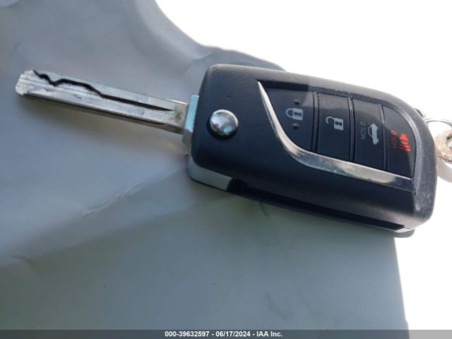4T1C11AKXPU103389 Toyota CAMRY LE