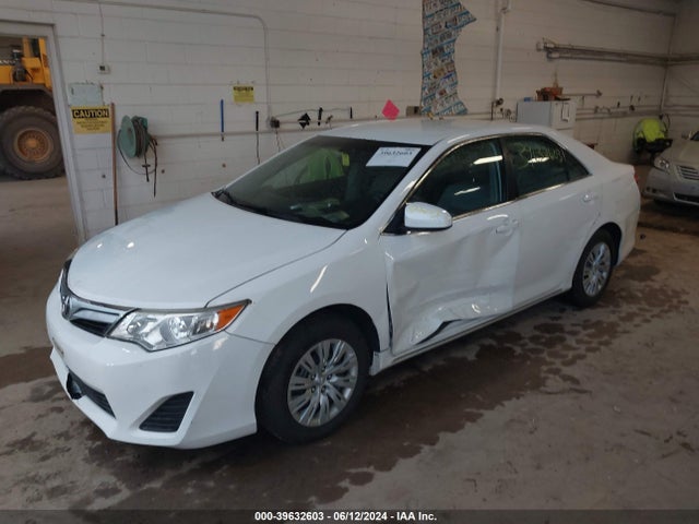 Toyota CAMRY LE 2014 4T4BF1FK8ER439518 Image 2