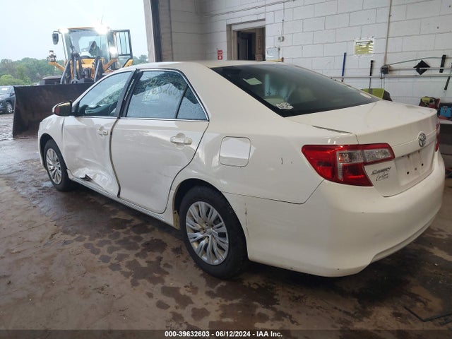 Toyota CAMRY LE 2014 4T4BF1FK8ER439518 Image 3