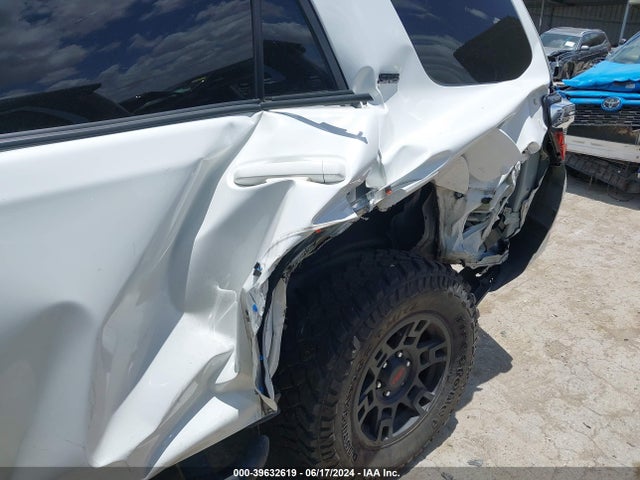 Toyota 4runner Sr5 Premium 2020 JTEBU5JR6L5742980 Image 16