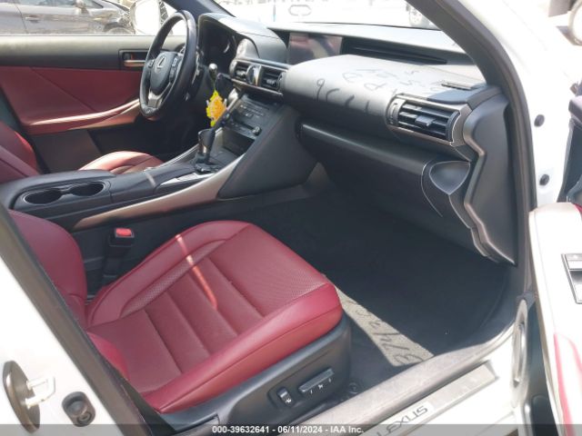 JTHBA1D2XJ5068476 Lexus IS 300