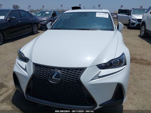 JTHBA1D2XJ5068476 Lexus IS 300