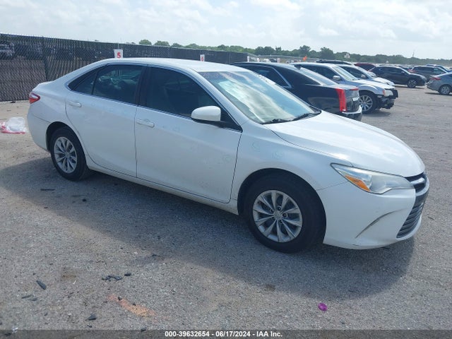 Toyota CAMRY LE 2017 4T1BF1FK3HU391845 Image 1