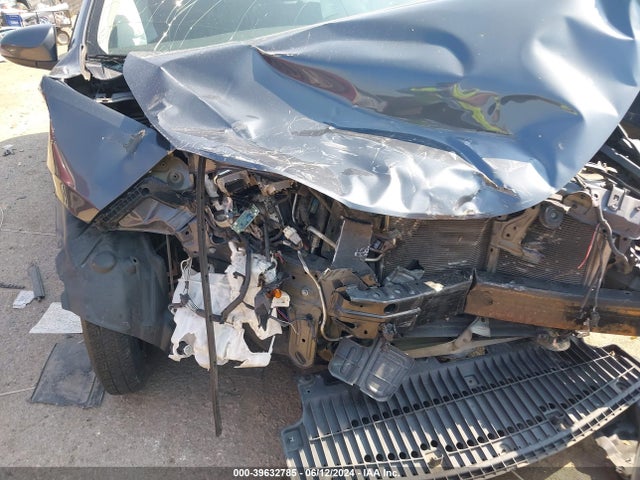Toyota COROLLA SE 2017 5YFBURHE7HP606348 Image 6