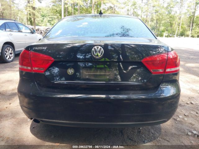 1VWAT7A32FC116270 Volkswagen Passat 1.8t Limited Edition