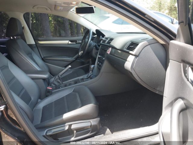 1VWAT7A32FC116270 Volkswagen Passat 1.8t Limited Edition