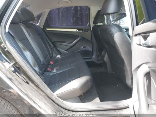 1VWAT7A32FC116270 Volkswagen Passat 1.8t Limited Edition