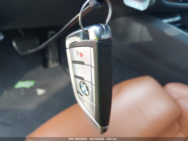 WBSJF0C50KB447681 BMW M5