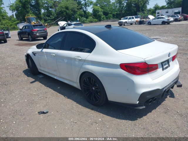 WBSJF0C50KB447681 BMW M5