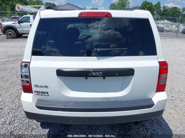 1C4NJRBB8HD127802 Jeep Patriot Sport 4x4