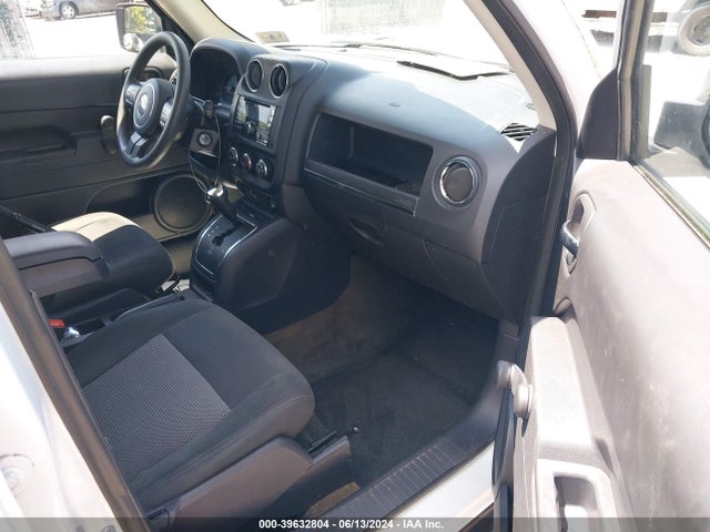 1C4NJRBB8HD127802 Jeep Patriot Sport 4x4
