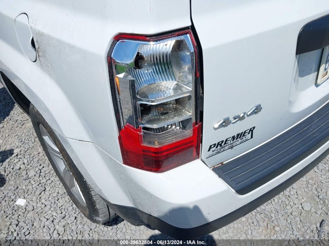 1C4NJRBB8HD127802 Jeep Patriot Sport 4x4