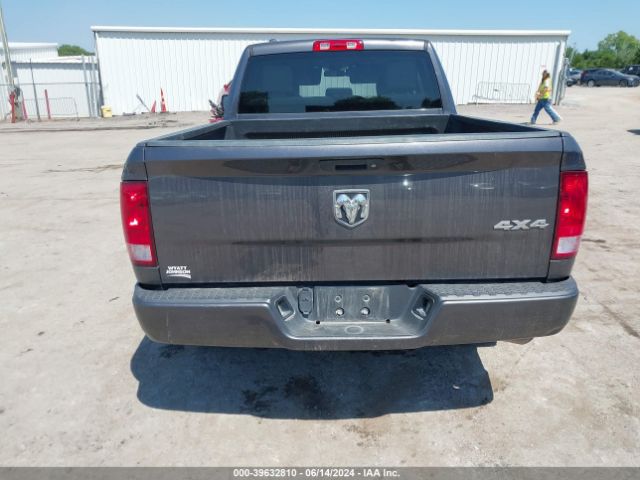 1C6RR7FG6HS597513 RAM 1500 Express Quad Cab 4x4 6'4 Box