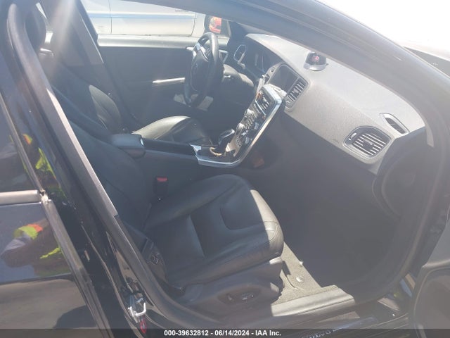 YV126MFJ6G2409403 Volvo S60 T5 Drive-e