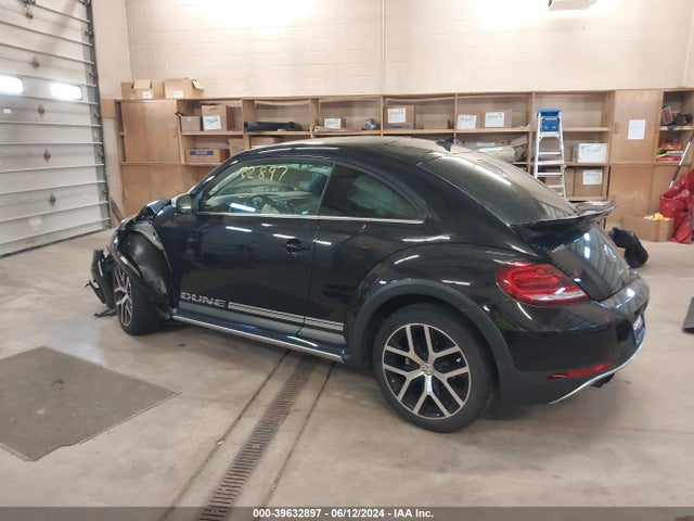 Volkswagen Beetle 2.0t Dune 2018 3VWSD7AT3JM708009 Image 3