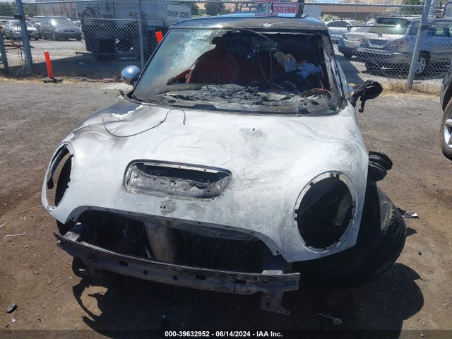 2010 MINI COOPER S WMWMF7C57ATW88544 Photo 5