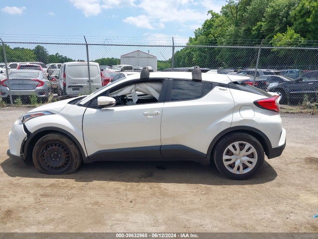 Toyota C-HR LE 2019 JTNKHMBX9K1028584 Image 15