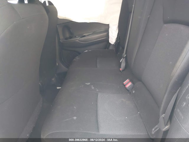 Toyota C-HR LE 2019 JTNKHMBX9K1028584 Image 8