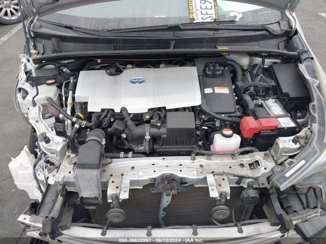 Toyota Prius Two 2016 JTDKBRFU2G3009017 Image 10