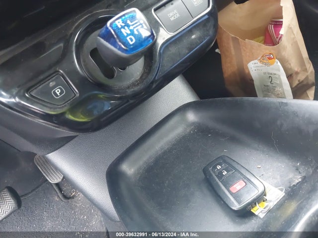Toyota Prius Two 2016 JTDKBRFU2G3009017 Image 11