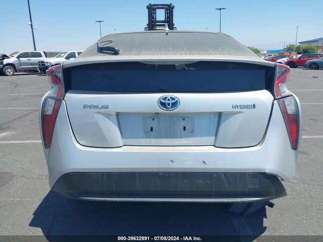Toyota Prius Two 2016 JTDKBRFU2G3009017 Image 17