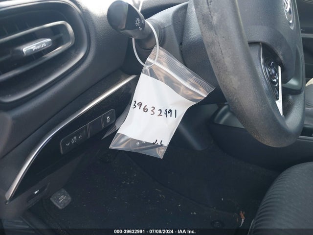 Toyota Prius Two 2016 JTDKBRFU2G3009017 Image 20