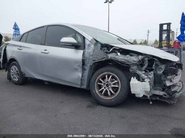 Toyota Prius Two 2016 JTDKBRFU2G3009017 Image 6