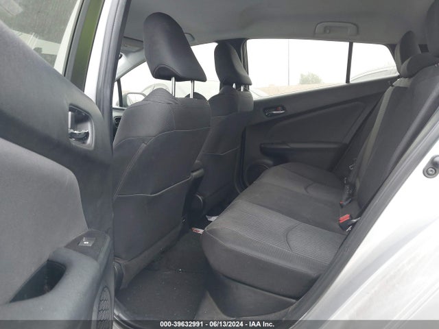 Toyota Prius Two 2016 JTDKBRFU2G3009017 Image 8