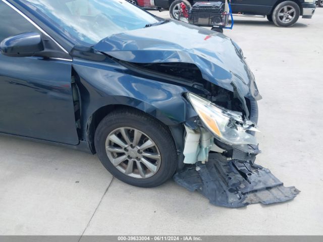 4T4BF1FK6FR444931 Toyota CAMRY LE