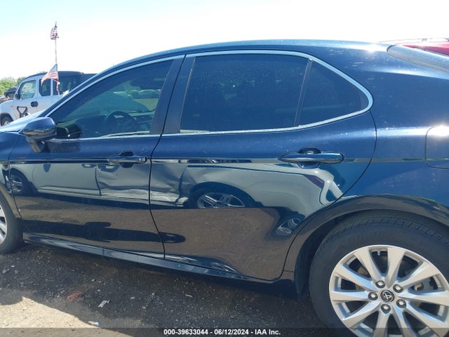 Toyota CAMRY LE 2018 JTNB11HK4J3044791 Image 14