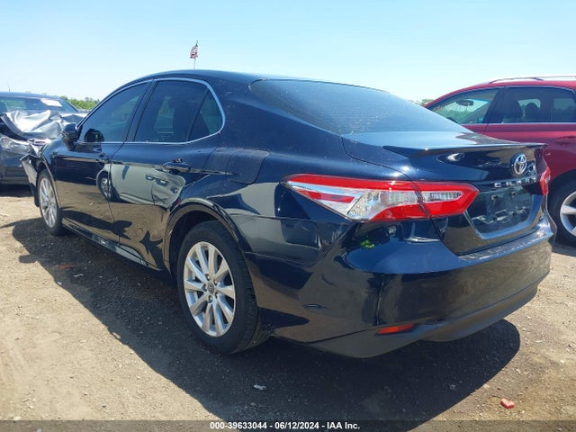 Toyota CAMRY LE 2018 JTNB11HK4J3044791 Image 3