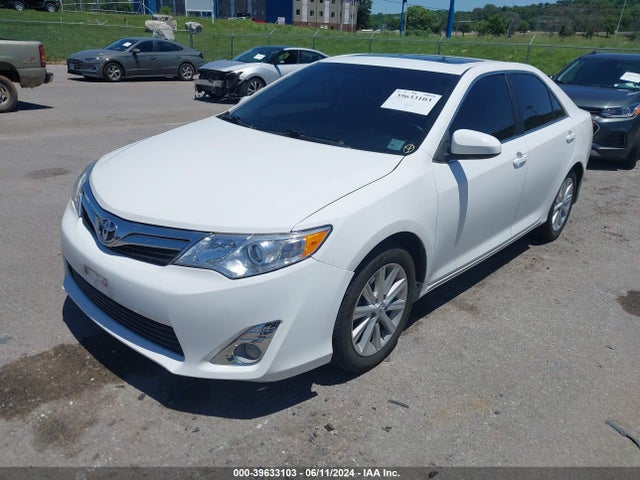 Toyota CAMRY XLE 2014 4T1BF1FK4EU825511 Image 2