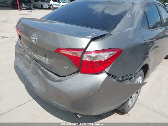 Toyota COROLLA LE 2018 5YFBURHE1JP753531 Image 19