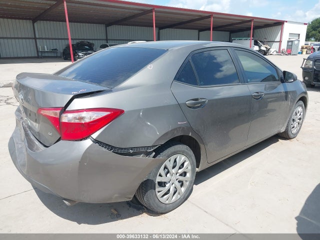 Toyota COROLLA LE 2018 5YFBURHE1JP753531 Image 4