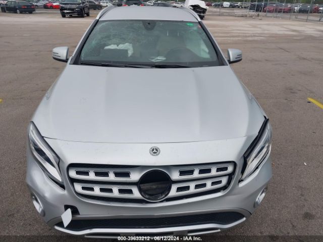 WDCTG4EB9KJ550878 Mercedes-Benz GLA 250