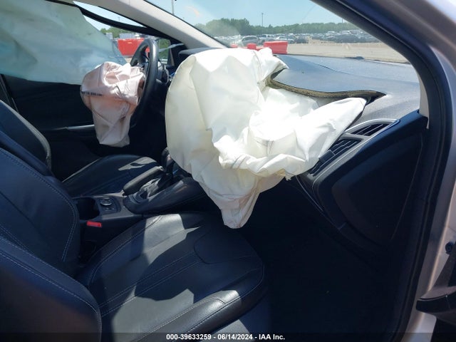 Ford Focus Titanium 2014 1FADP3N23EL298080 Image 5