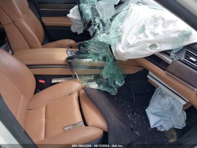 2011 BMW 740I WBAKA4C57BC392039 Photo 4