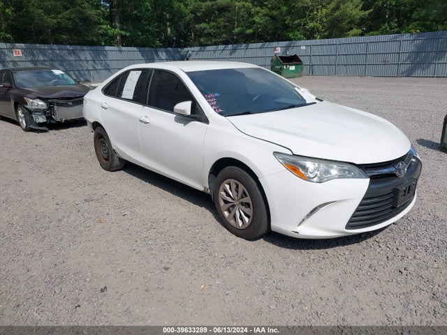 Toyota CAMRY LE 2016 4T4BF1FK6GR574192 zdjęcie główne