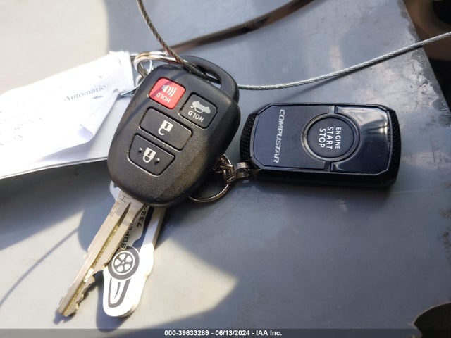 Toyota CAMRY LE 2016 4T4BF1FK6GR574192 Image 11