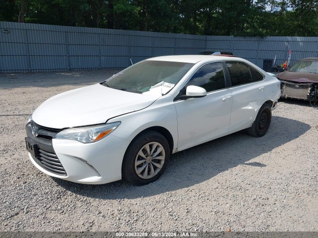 Toyota CAMRY LE 2016 4T4BF1FK6GR574192 Image 2