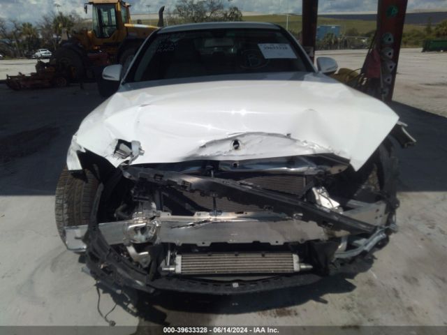 55SWF4JB1FU093085 Mercedes-Benz C 300 Luxury/sport