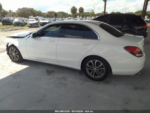 55SWF4JB1FU093085 Mercedes-Benz C 300 Luxury/sport