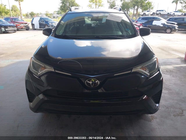 Toyota RAV4 LE 2018 2T3ZFREV0JW427741 Image 12