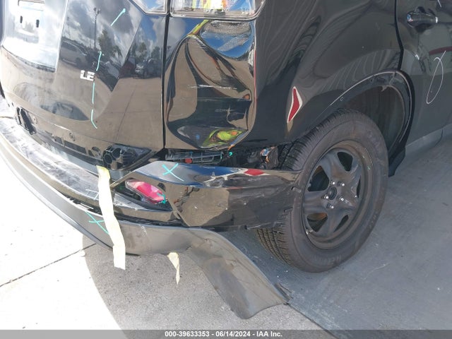Toyota RAV4 LE 2018 2T3ZFREV0JW427741 Image 17