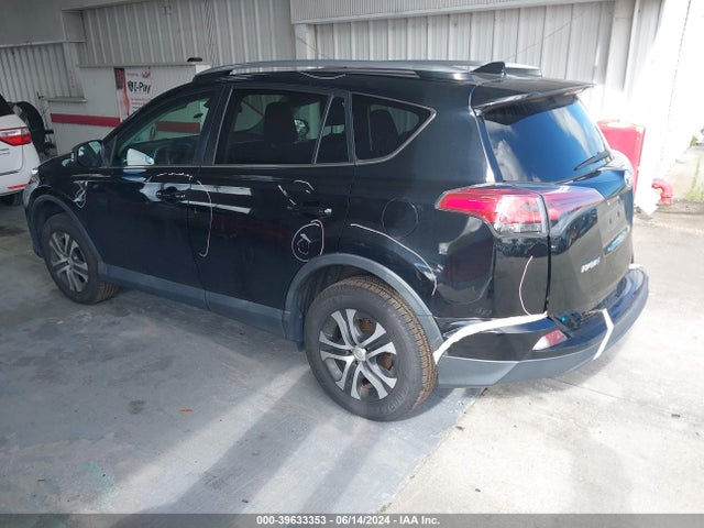 Toyota RAV4 LE 2018 2T3ZFREV0JW427741 Image 3