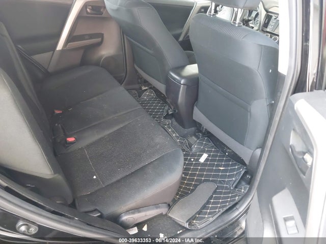 Toyota RAV4 LE 2018 2T3ZFREV0JW427741 Image 8