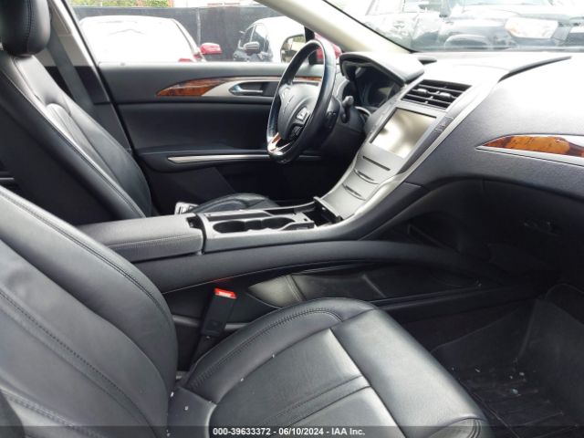3LN6L2G98FR617944 Lincoln MKZ