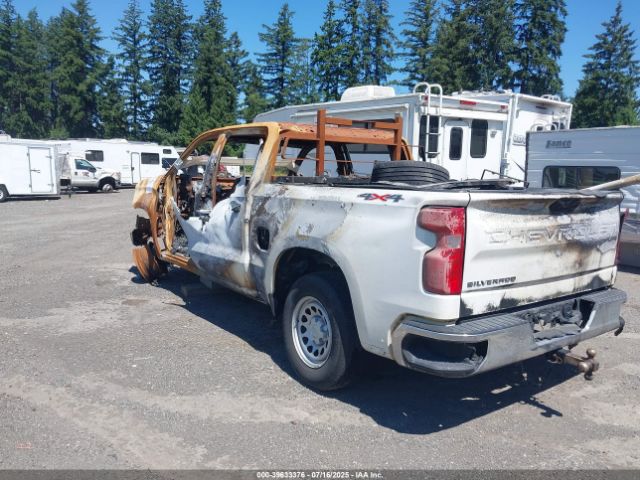 2023 CHEVROLET SILVERADO 1500 2GCUDAED9P1134026 Photo 2