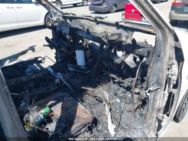 2023 CHEVROLET SILVERADO 1500 2GCUDAED9P1134026 Photo 4