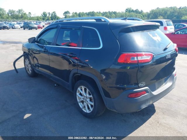 1C4PJLCB1GW138227 Jeep Cherokee Latitude